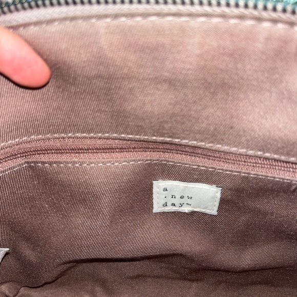 A New Day Small Mauve Snakeskin Crossbody Purse - Picture 8 of 9